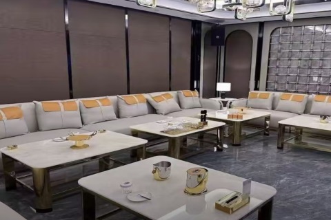 昆明夜场诚聘酒水促销员 专车接送待遇优